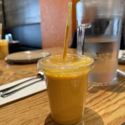 Mango lassi Mango lassi