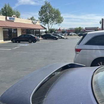 Queenie Beauty - Safe, organized parking lot with boba shop on corner. - Eyelash Service Near Me - San Gabriel, California Queenie Beauty - Safe, organized parking lot with boba shop on corner. - Eyelash Service Near Me - San Gabriel, California