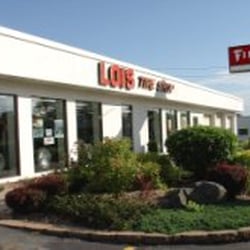 Lois Tire Shop