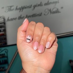Unique Nail & Beauty Studio - I didn't know what to get for my nails so I put my nails in Claudia's hands...literally! lol She gave me the most amazing nails!