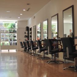 Gregorio Porras - Salón de peluquería en Córdoba en calle el Nogal.