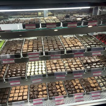 Peterbrooke Chocolatier - $2.75 treats - Chocolatiers & Shops Near Me - Tampa, Florida Peterbrooke Chocolatier - $2.75 treats - Chocolatiers & Shops Near Me - Tampa, Florida