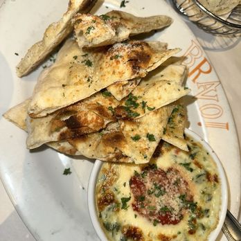 Bravo! Italian Kitchen - Spinach & Artichoke Dip - Italian Near Me - Rochester Hills, Michigan Bravo! Italian Kitchen - Spinach & Artichoke Dip - Italian Near Me - Rochester Hills, Michigan