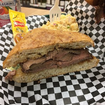 Q-Time BBQ - Tri-tip sandwich is a must - Barbeque Near Me - Oak View, California