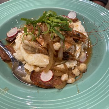 Scratch Kitchen - Shrimp and grits - Breakfast & Brunch Near Me - Honolulu, Hawaii Scratch Kitchen - Shrimp and grits - Breakfast & Brunch Near Me - Honolulu, Hawaii