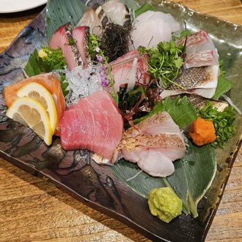 Kiraku - 5 kinds sashimi - beautiful! - Tapas/Small Plates Near Me - Berkeley, California