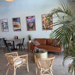 3Natives - Little couch area