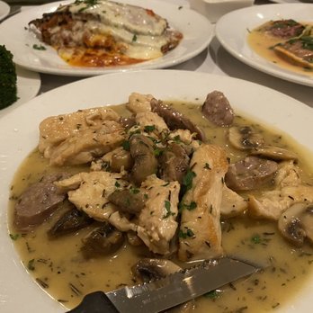 Armondo's Italian Restaurant - Chicken Scarpariello - Italian Near Me - Jackson Heights, New York