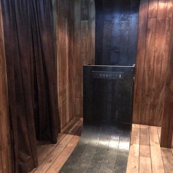 J. Boroski - Cocktail Bars Near Me - Hong Kong, HK