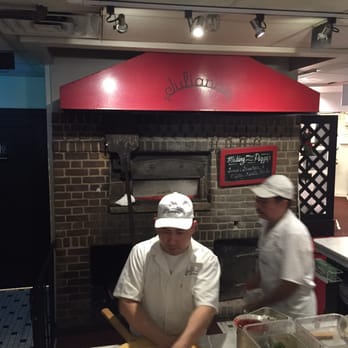 Juliana's - Brick Oven - Pizza Near Me - Brooklyn, New York Juliana's - Brick Oven - Pizza Near Me - Brooklyn, New York