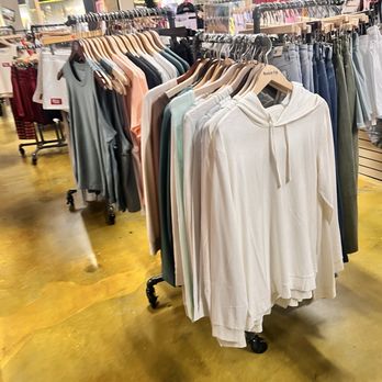 Francesca's - Clothing - Women's Clothing Near Me - Birmingham, Alabama