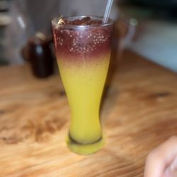 Buddha Belly Burger - Blueberry Blueberry Pineapple Lemonade with Chia Seeds