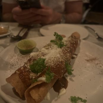 Este - Fish flautas - Seafood Near Me - Austin, Texas