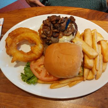 Junior's Restaurant & Bakery - Swiss Steakburger - American Near Me - New York, New York Junior's Restaurant & Bakery - Swiss Steakburger - American Near Me - New York, New York