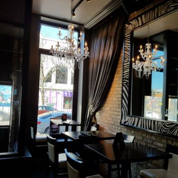 Elixir Lounge Andersonville - Lounges Near Me - Chicago, Illinois