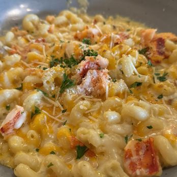 Maggie McFly's - Lobster Mac & Cheese - New American Near Me - Virginia Beach, Virginia