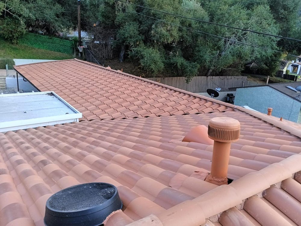 Slide of United Roofing California