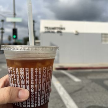 Stumptown Coffee Roasters - Iced Americano - Coffee & Tea Near Me - Pasadena, California