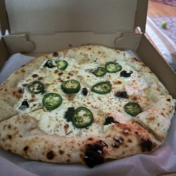 Rodrigo's Craft Pizza - BLANCA pizza w/ jalapeño - Pizza Near Me - Jacksonville, Florida