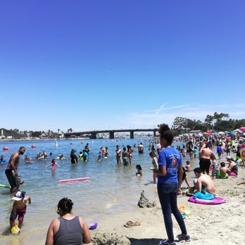 Mother's Beach - Thursday crowd. - Parks Near Me - Long Beach, California Mother's Beach - Thursday crowd. - Parks Near Me - Long Beach, California