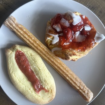 Capri Bakery & Restaurant - guava butter cookie, churro, strawberry turnover - Bakeries Near Me - West Palm Beach, Florida