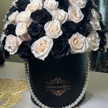 J'Adore Les Fleurs - rose arrangements! - Florists Near Me - Hollywood, Florida