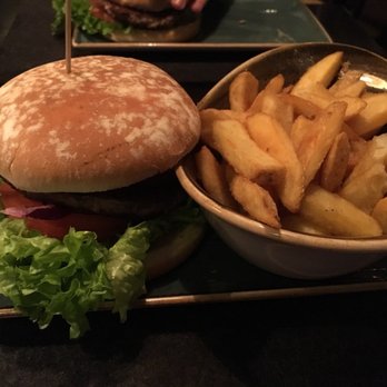 Hans Im Glück - Der Feurige mit Fritten - Burgers Near Me - Essen, NW