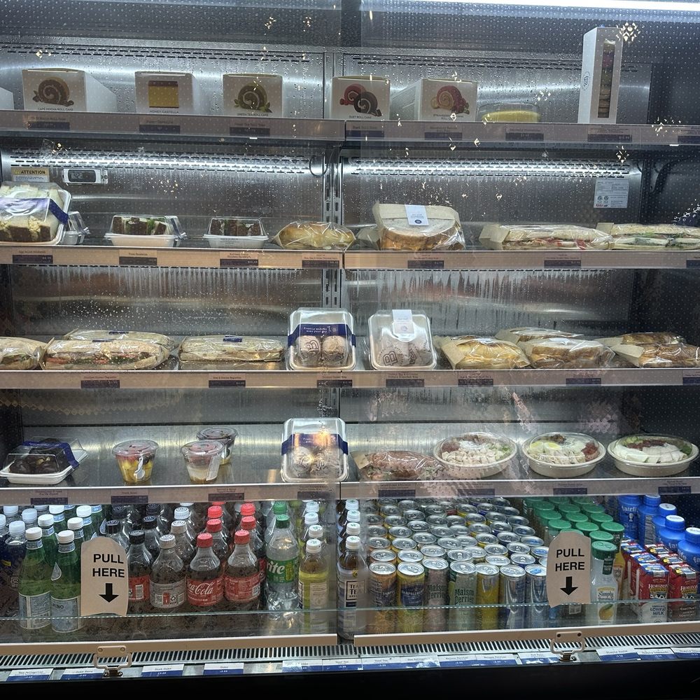 Paris Baguette - Coffee & Tea Near Me - Mt. Pleasant, South Carolina Paris Baguette - Coffee & Tea Near Me - Mt. Pleasant, South Carolina