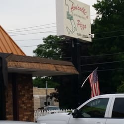 Avicolli's Pizza