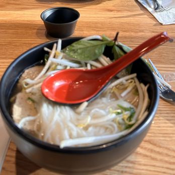 Saigon Eatery - Pho with beef meatballs - Vietnamese Near Me - Woburn, Massachusetts Saigon Eatery - Pho with beef meatballs - Vietnamese Near Me - Woburn, Massachusetts
