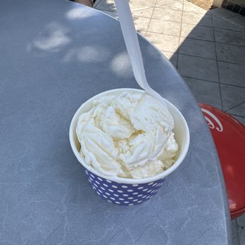 Savvy's Downtown Sweets - Garlic Ice Cream - Ice Cream & Frozen Yogurt Near Me - Gilroy, California Savvy's Downtown Sweets - Garlic Ice Cream - Ice Cream & Frozen Yogurt Near Me - Gilroy, California