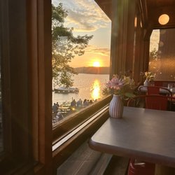Abel's Lobster - Beautiful lake view
