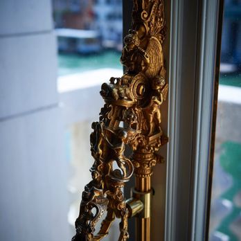 Palazzo Grassi - Window handles - Art Galleries Near Me - Venezia, VE Palazzo Grassi - Window handles - Art Galleries Near Me - Venezia, VE