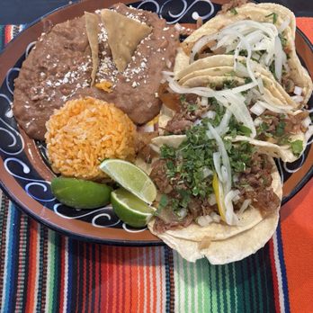El Canario Carnitas - Mexican Near Me - Temecula, California