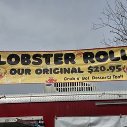 Yummies Drive-Up - Tasty Lobster Rolls