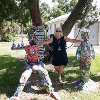 Cindy Quinn - Cortez art in someone's yard... - Real Estate Agents Near Me Cindy Quinn - Cortez art in someone's yard... - Real Estate Agents Near Me