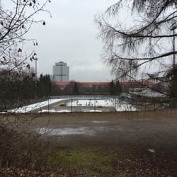 Horst-Dohm-Eisstadion