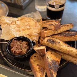 Innis & Gunn Brewery - Baked Camembert