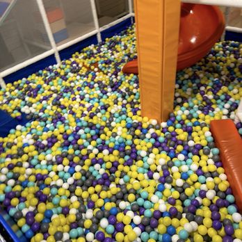 Space Zero - Trampoline Parks Near Me - Braintree, Massachusetts