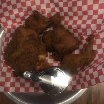 The Eagle Charlotte - Fried chicken - Southern Near Me - Charlotte, North Carolina The Eagle Charlotte - Fried chicken - Southern Near Me - Charlotte, North Carolina