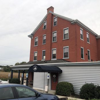Blue Bird Inn - American Near Me - Lebanon, Pennsylvania