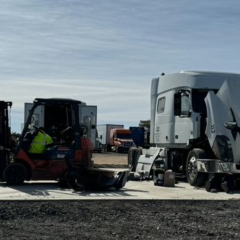 A&G Logistic Fleet Services - Commercial Truck Repair Near Me A&G Logistic Fleet Services - Commercial Truck Repair Near Me