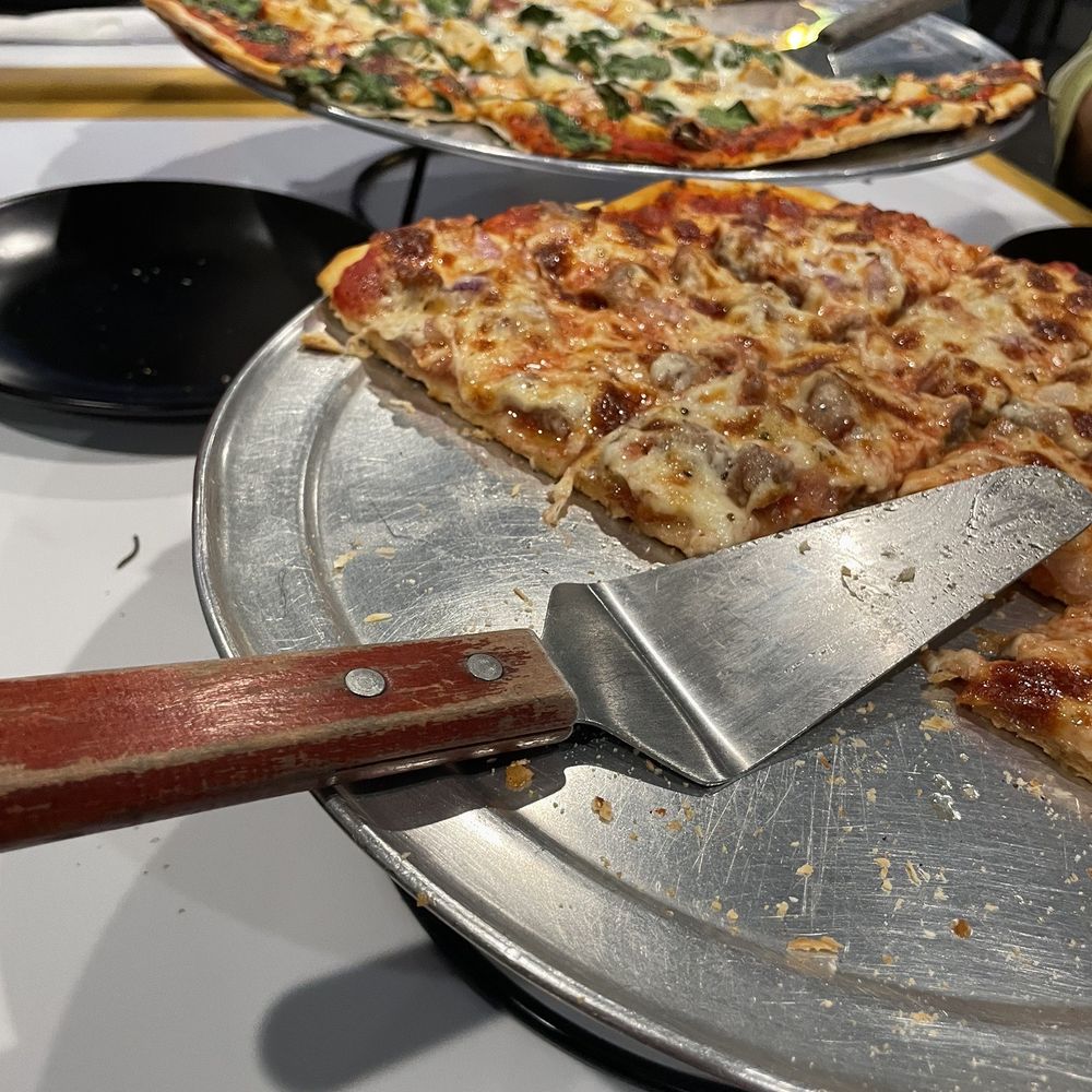 Pizzaboy - Thin crust pizza expertly prepared - Pizza Near Me - Chicago, Illinois