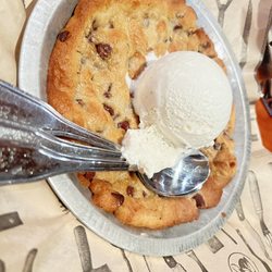 Black Angus Steakhouse - Chocolate Chip Cowboy Cookie