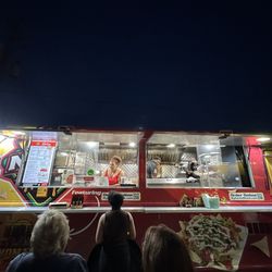 Nacho Shack - Good crowd deciding what to eat.