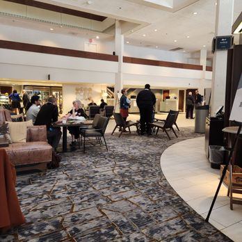 Des Moines Marriott Downtown - Hotels Near Me - Des Moines, Iowa