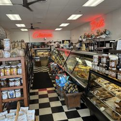 Marias Italian Bakery