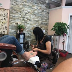 Perfect 10 Nail & Spa - Pedicure area