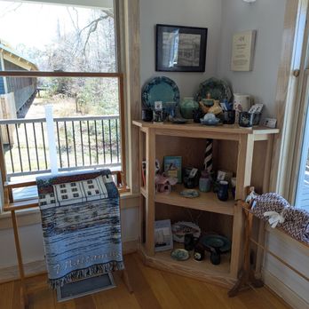Tyrell County Visitor's Center - Visitor Centers Near Me - Columbia, North Carolina
