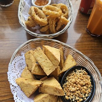 Nine & Nine Thai Kitchen - Calamari and tofu - Thai Near Me - Pasadena, California Nine & Nine Thai Kitchen - Calamari and tofu - Thai Near Me - Pasadena, California